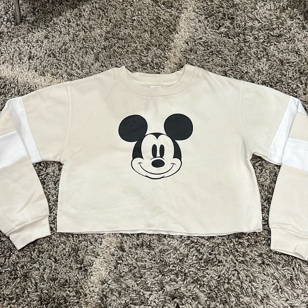 Disney Women’s Mickey Mouse Cropped Sweatshirt sz Medium